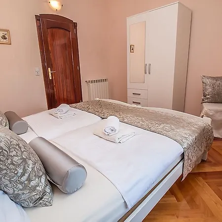 Villa Rose Rovinj Buitenkant foto